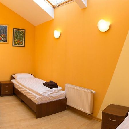 10 Rooms Lviv Exterior foto