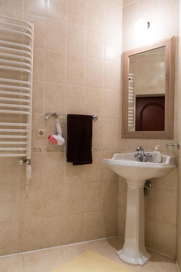 10 Rooms Lviv Exterior foto