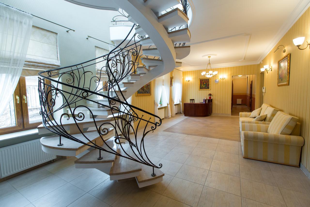 10 Rooms Lviv Exterior foto