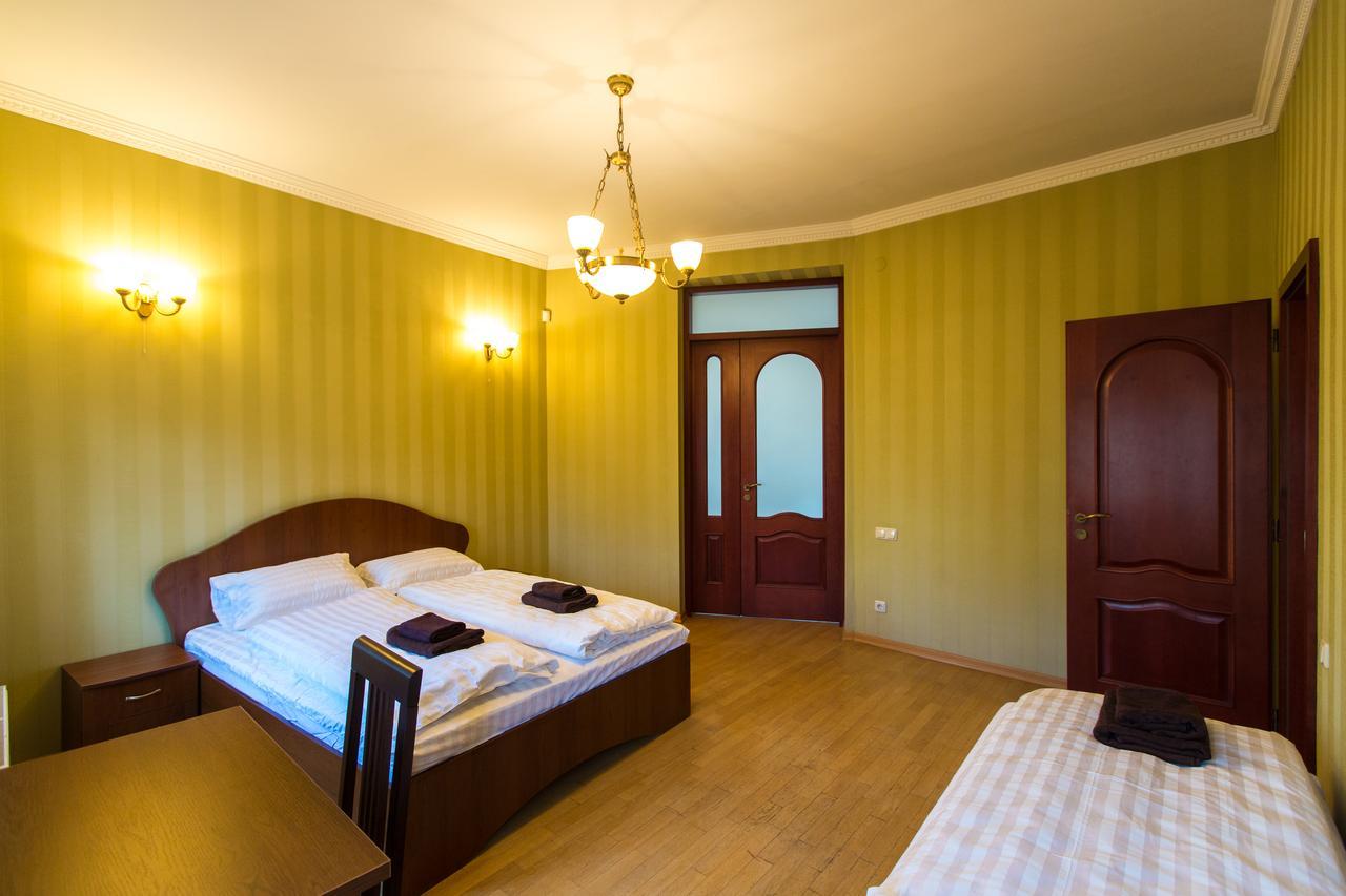 10 Rooms Lviv Exterior foto
