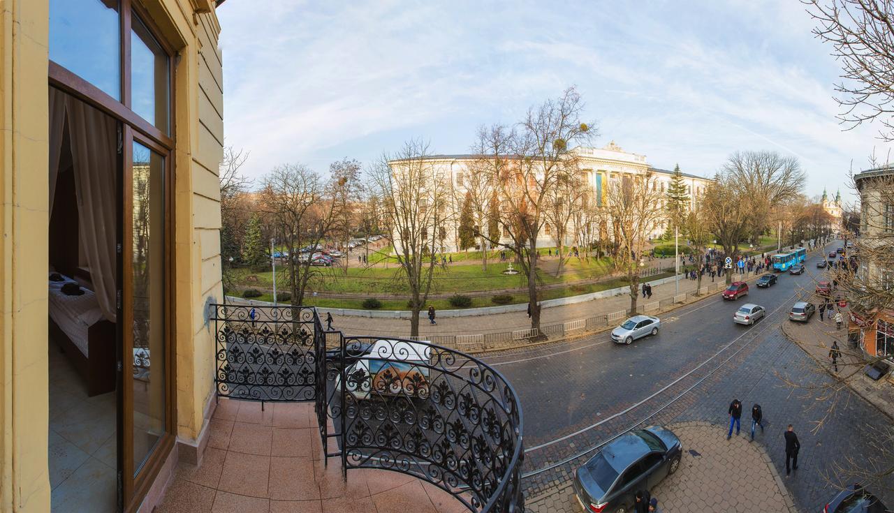 10 Rooms Lviv Exterior foto